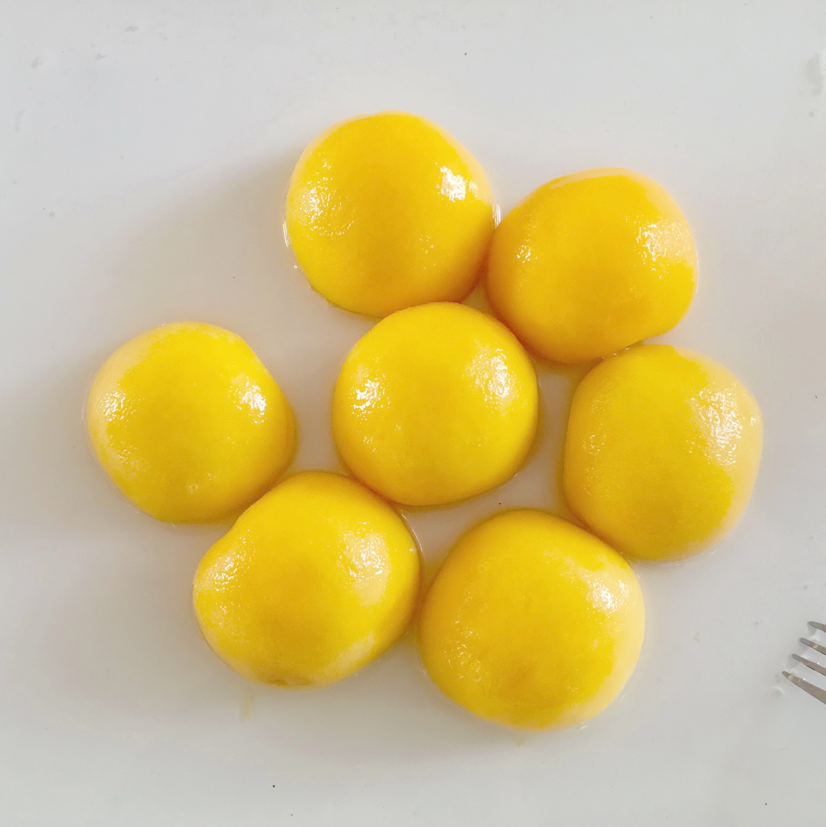 Canned Yellow Peach Halves in 820g