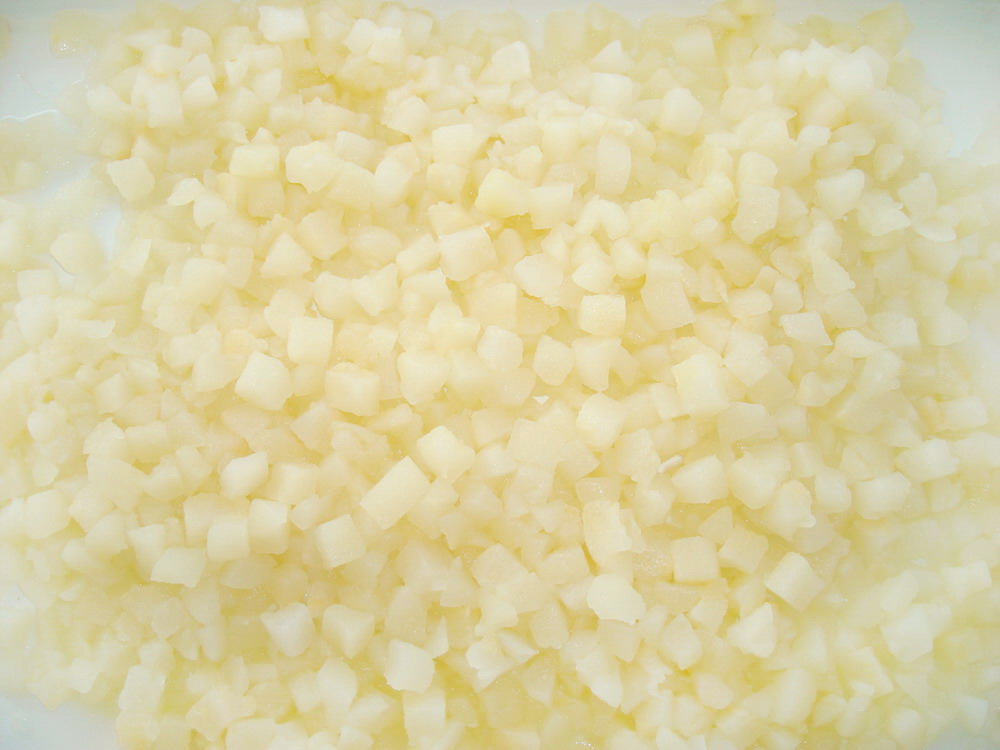 Canned Snow Pear Dices in 820g
